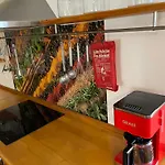Haus Mit Garten Und Kamin